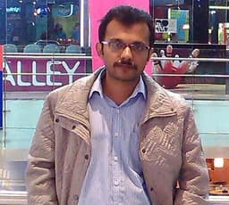 VIGNESHWARAN S